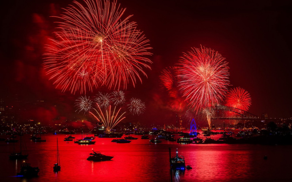 Chào đón năm mới 2020 bằng hình ảnh pháo hoa rực rỡ nhất